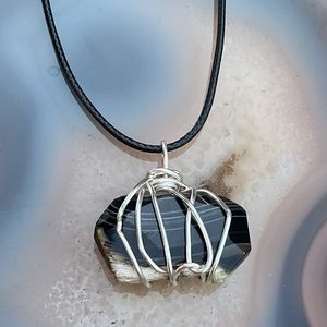 Handmade agate wire wrapped necklace silver healing crystal unisex jewelry